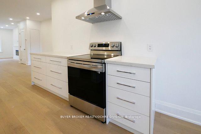 Photo 6 of Unit 1, 84 Asquith Avenue, Toronto, Rosedale-Moore Park — HOMEH