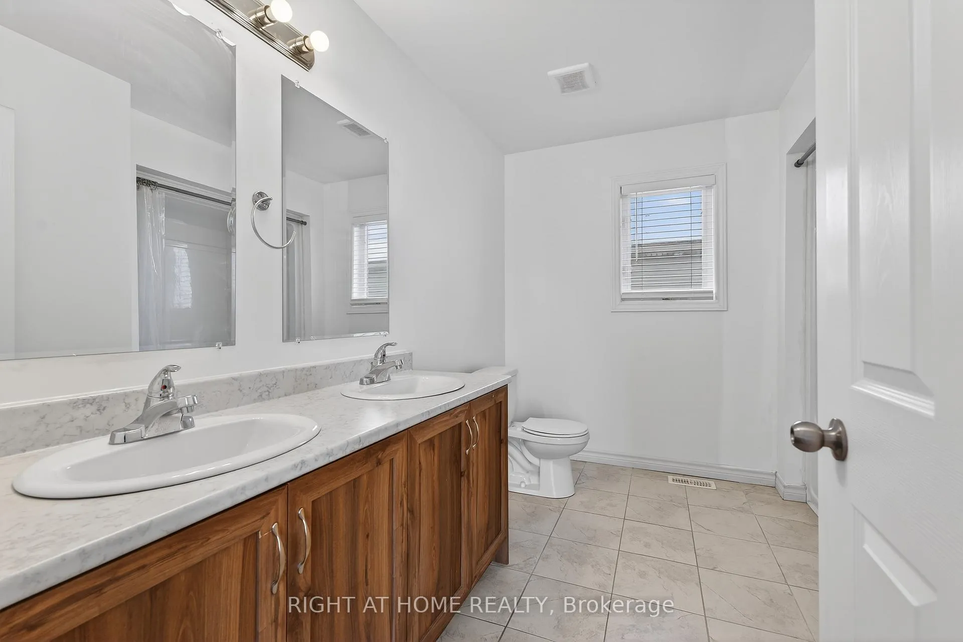 Photo 26 of 73 Brennan Crescent, Loyalist, Odessa — HOMEH
