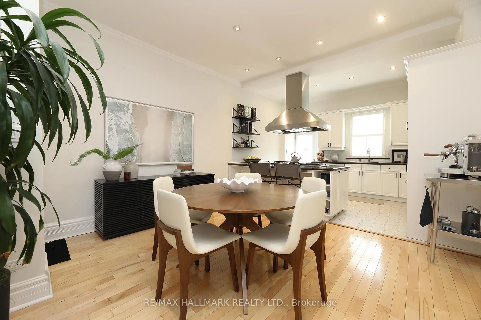 Photo 9 of 113 Trinity Street, Toronto, Moss Park — HOMEH