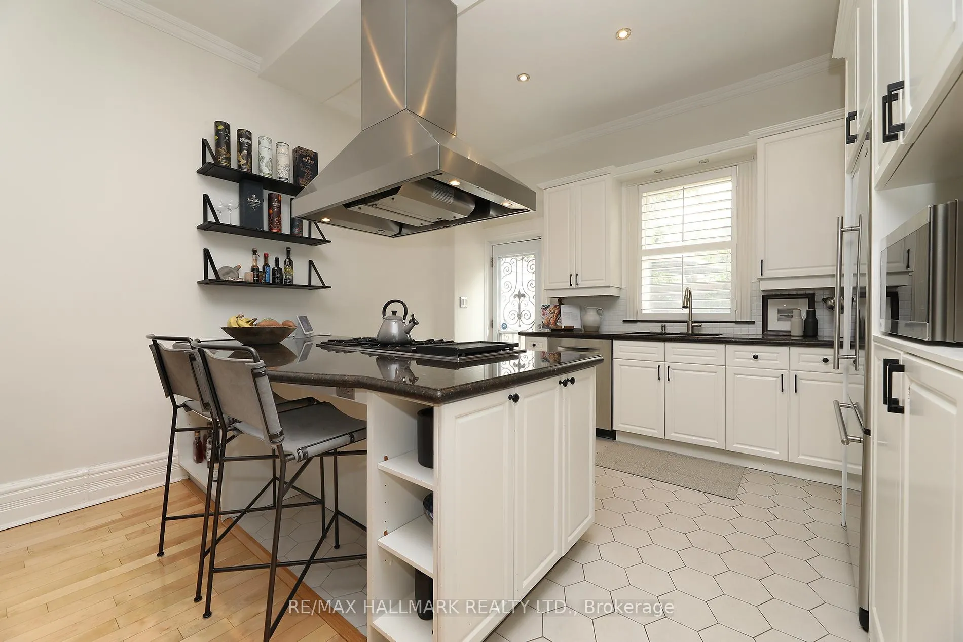 Photo 11 of 113 Trinity Street, Toronto, Moss Park — HOMEH