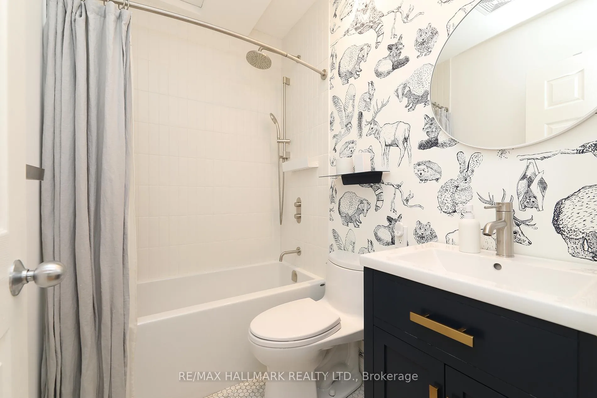 Photo 19 of 113 Trinity Street, Toronto, Moss Park — HOMEH