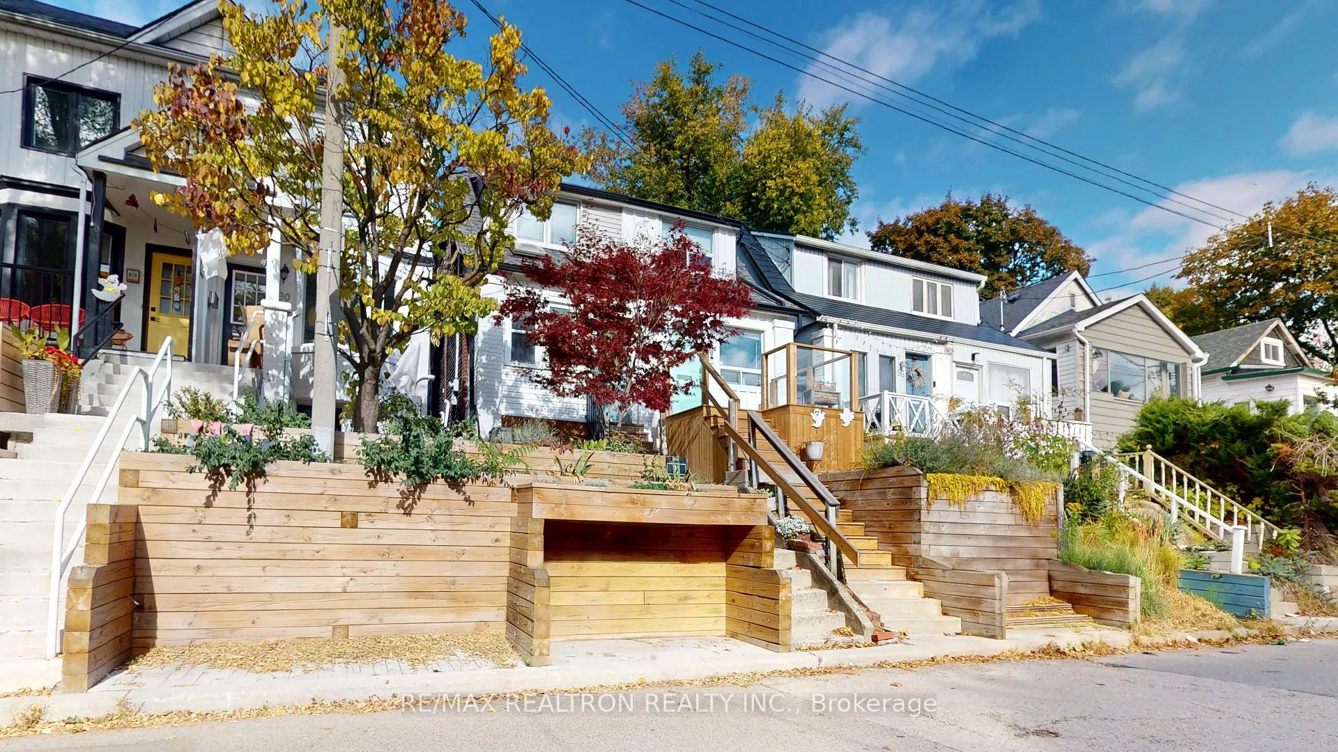 Photo 3 of 92 Walpole Avenue, Toronto, Greenwood-Coxwell — HOMEH