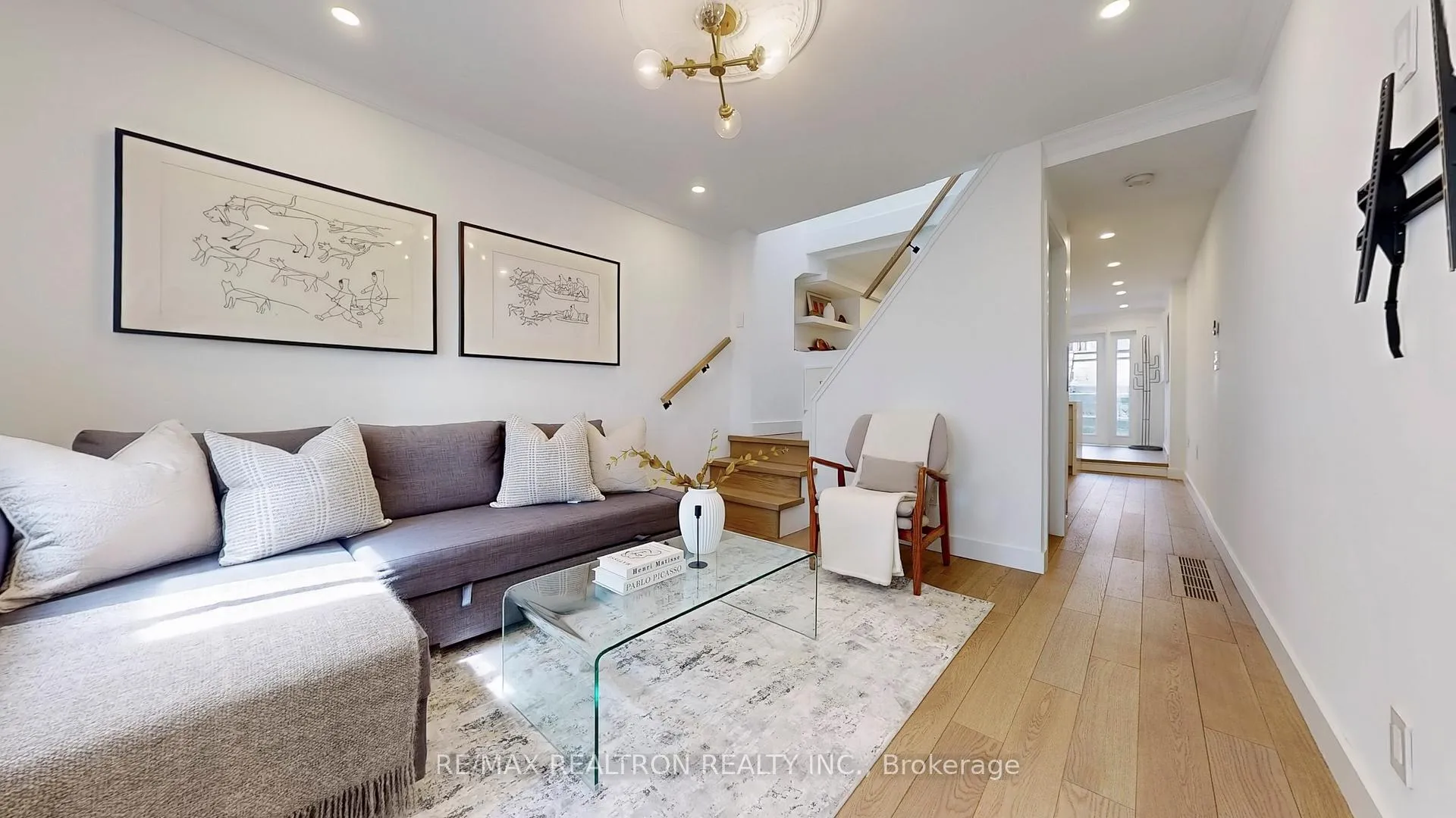 Photo 12 of 92 Walpole Avenue, Toronto, Greenwood-Coxwell — HOMEH