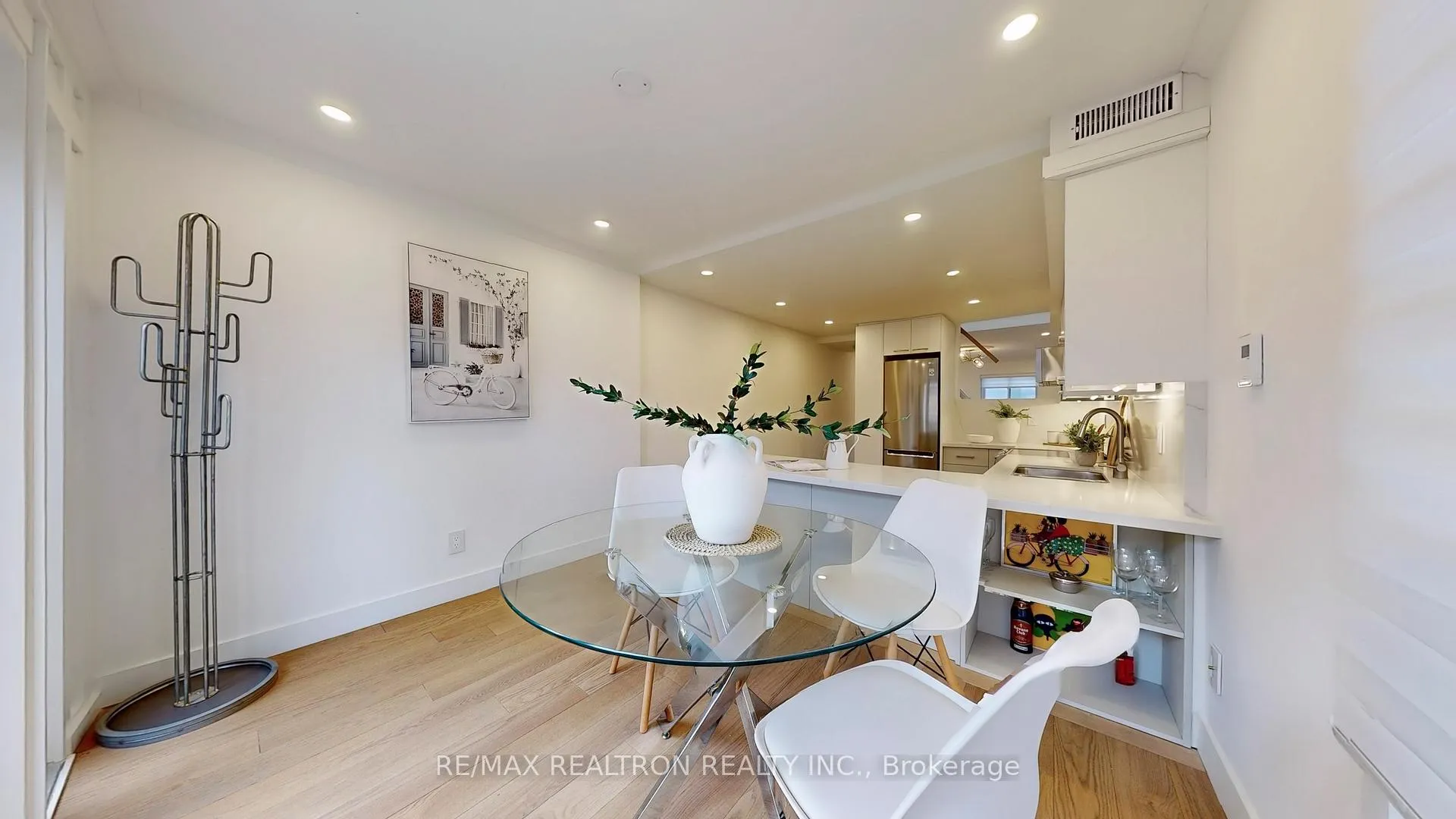 Photo 20 of 92 Walpole Avenue, Toronto, Greenwood-Coxwell — HOMEH