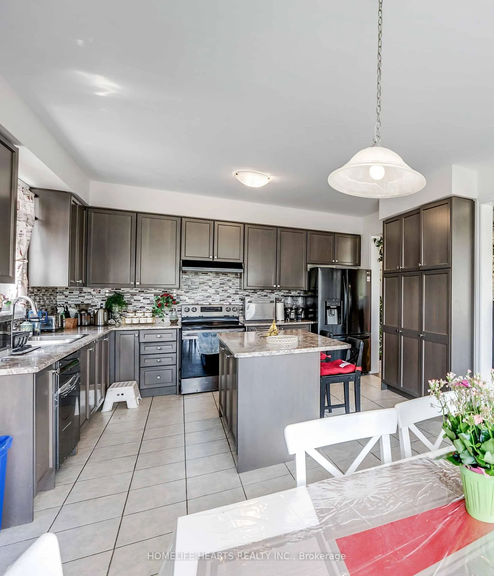 Photo 13 of 36 Esther Crescent, Thorold, Hurricane/Merrittville — HOMEH