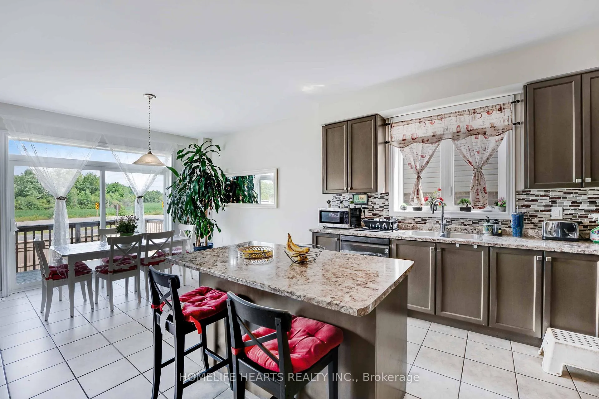 Photo 16 of 36 Esther Crescent, Thorold, Hurricane/Merrittville — HOMEH