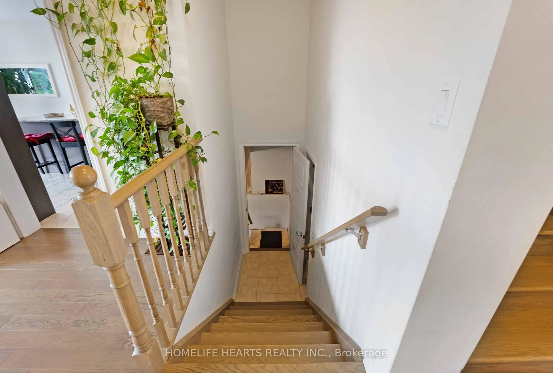Photo 31 of 36 Esther Crescent, Thorold, Hurricane/Merrittville — HOMEH