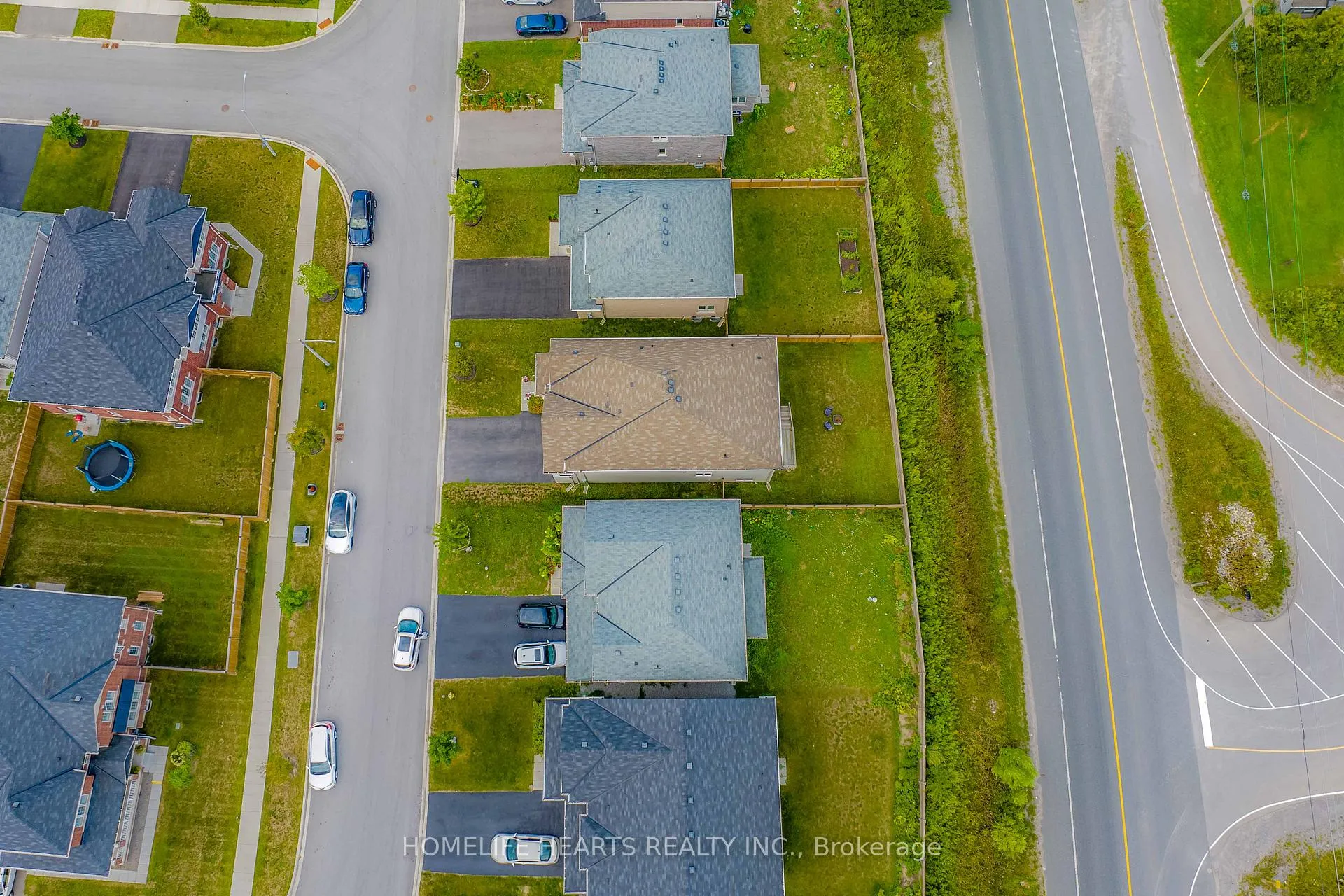 Photo 40 of 36 Esther Crescent, Thorold, Hurricane/Merrittville — HOMEH