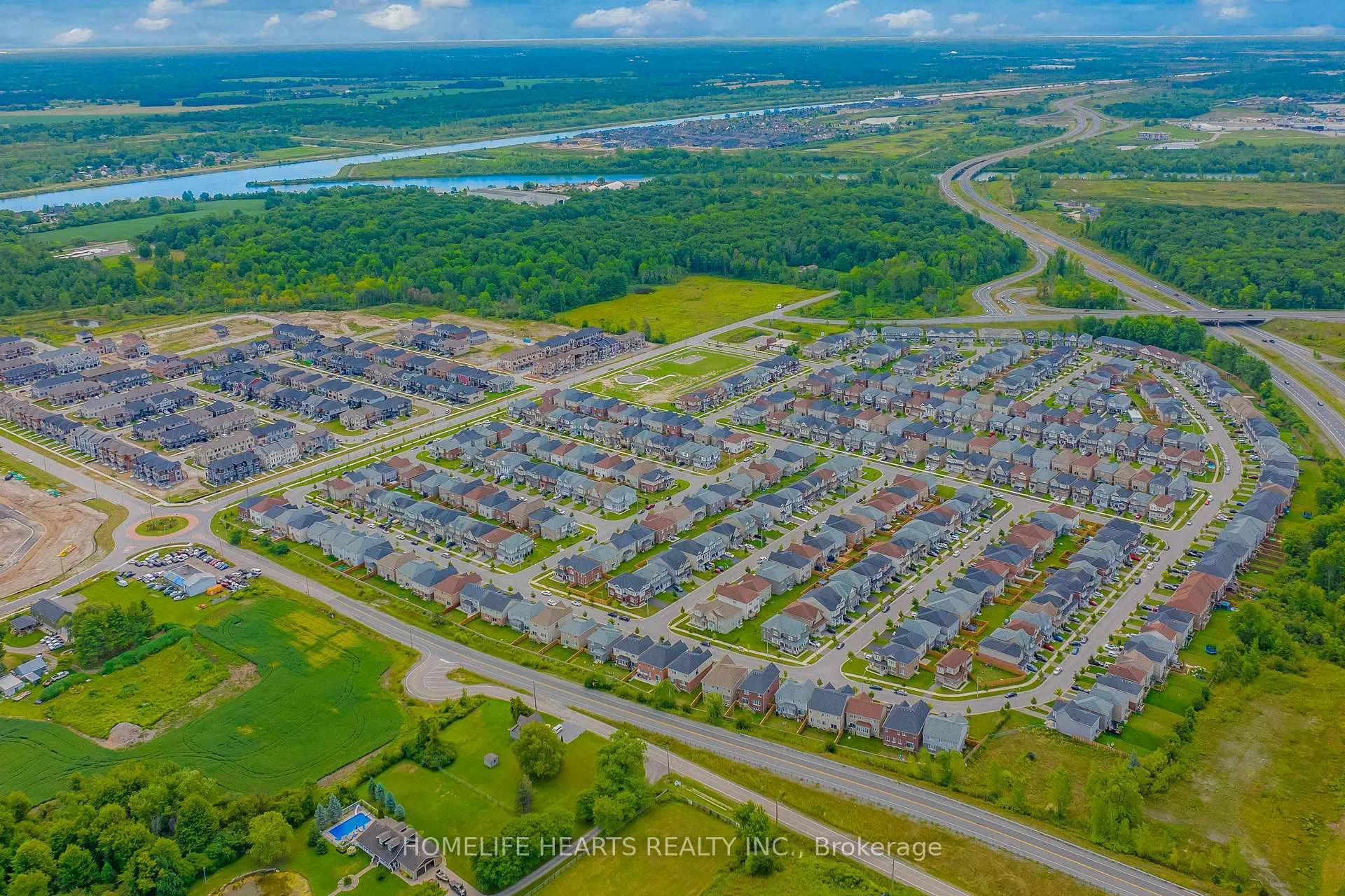 Photo 42 of 36 Esther Crescent, Thorold, Hurricane/Merrittville — HOMEH