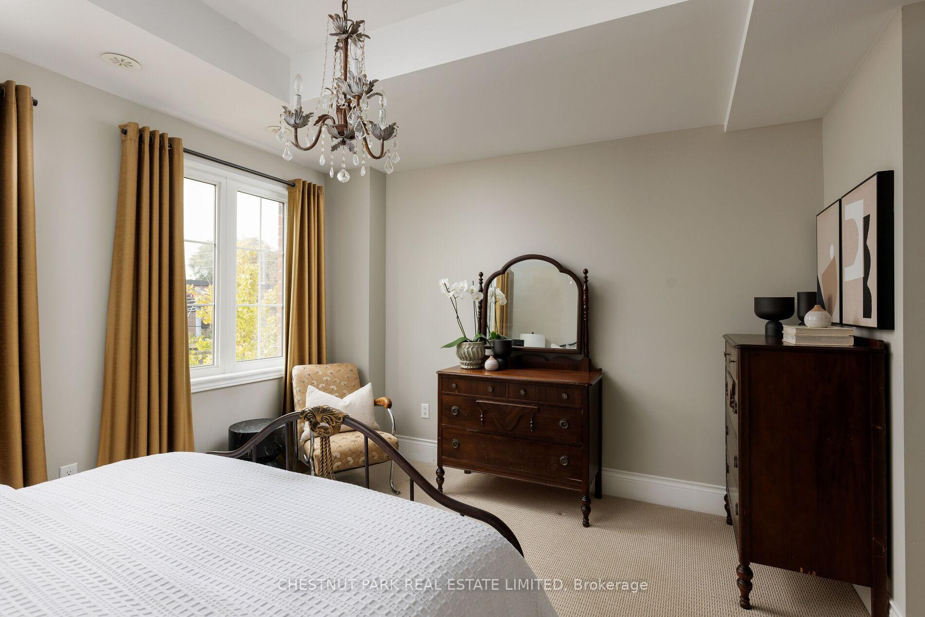 Photo 15 of 53 Connaught Avenue, Toronto, Greenwood-Coxwell — HOMEH