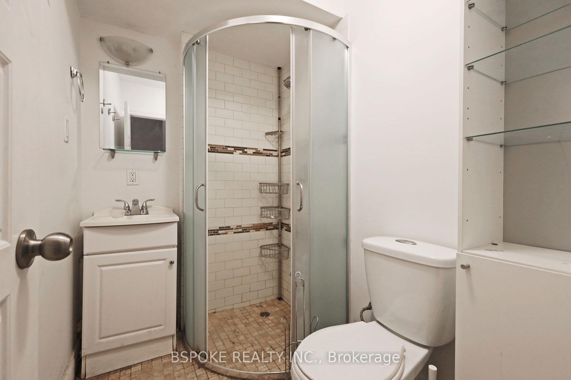 Photo 12 of Unit Bsmt, 176 Hiawatha Road, Toronto, Greenwood-Coxwell — HOMEH