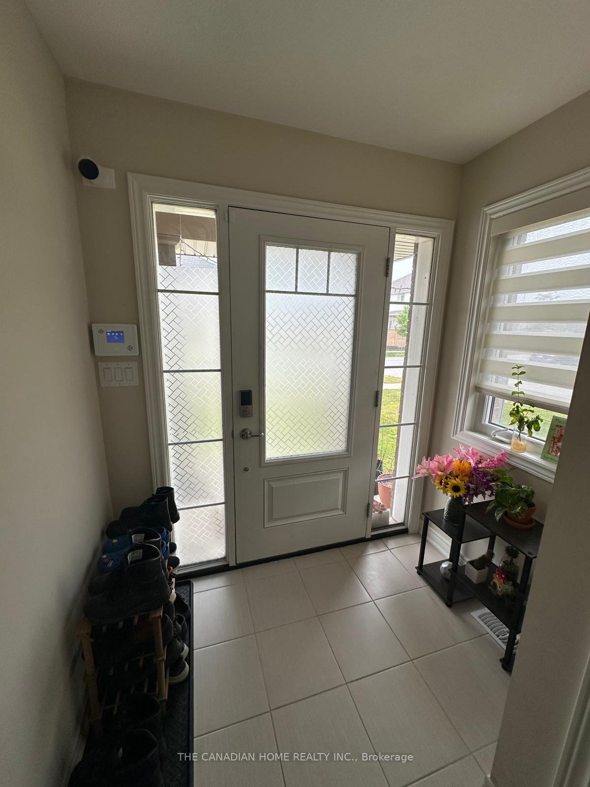 Photo 3 of 19 Hawthorn Avenue, Thorold, Confederation Heights — HOMEH