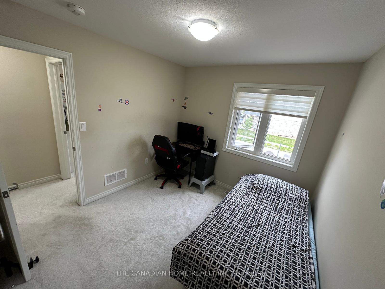 Photo 21 of 19 Hawthorn Avenue, Thorold, Confederation Heights — HOMEH