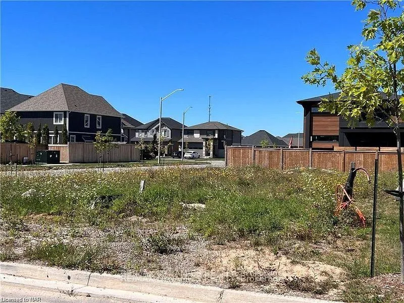 Photo 4 of 1 Damude Avenue, Thorold, Hurricane/Merrittville — HOMEH