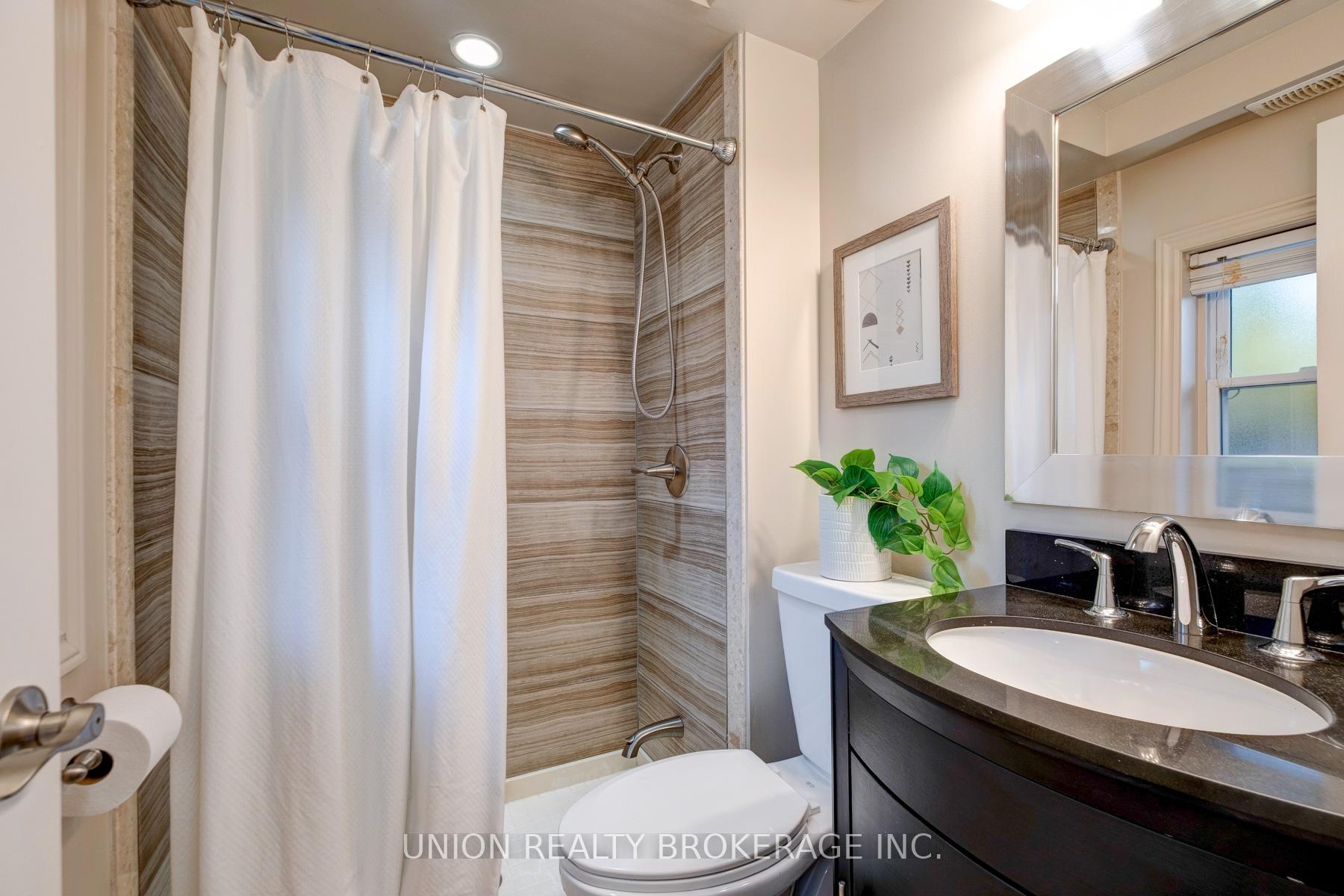 Photo 12 of 112 Withrow Avenue, Toronto, North Riverdale — HOMEH