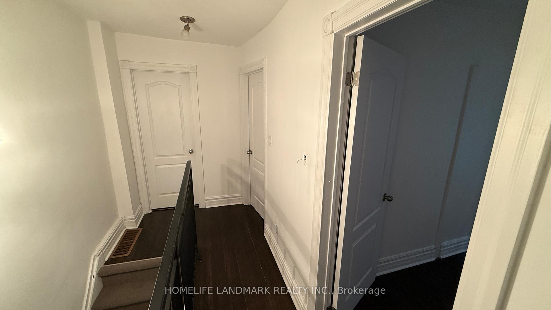 Photo 3 of Unit Second Floor, 666 Mount Pleasant Road, Toronto, Mount Pleasant West — HOMEH
