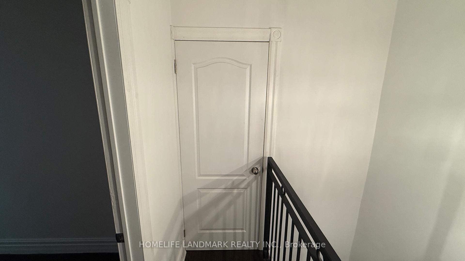 Photo 4 of Unit Second Floor, 666 Mount Pleasant Road, Toronto, Mount Pleasant West — HOMEH