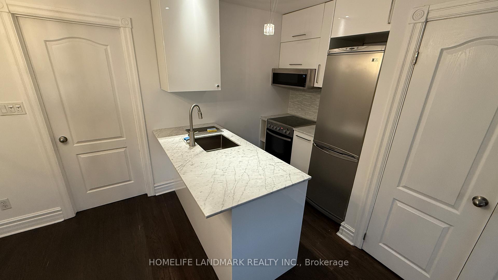 Photo 7 of Unit Second Floor, 666 Mount Pleasant Road, Toronto, Mount Pleasant West — HOMEH