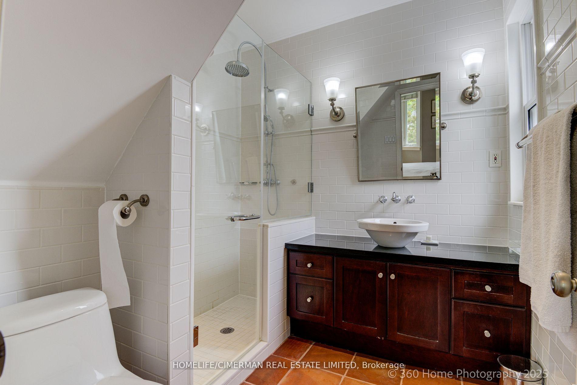 Photo 17 of 73 Spruce Hill Road, Toronto, The Beaches — HOMEH