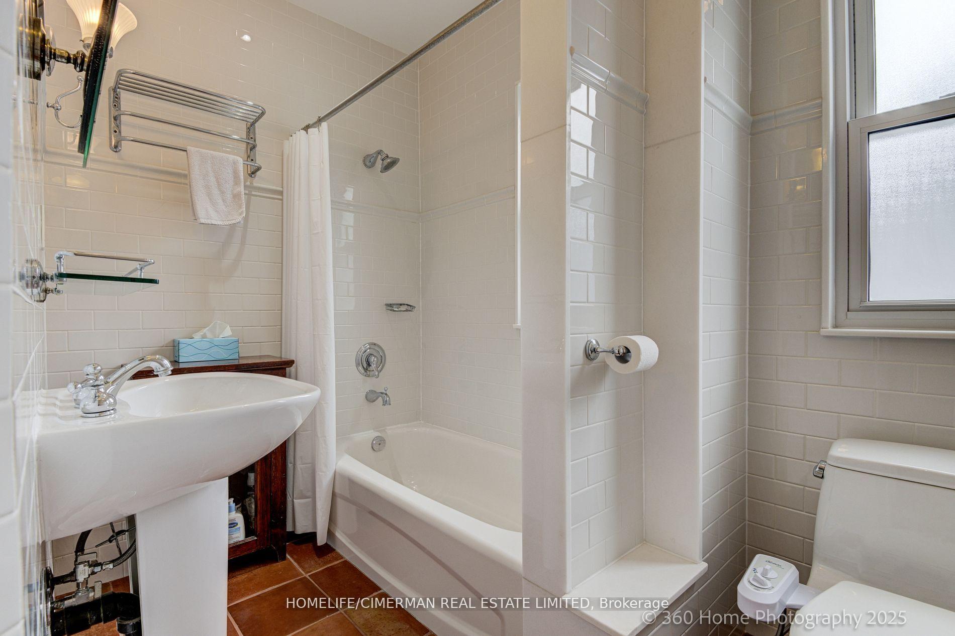 Photo 21 of 73 Spruce Hill Road, Toronto, The Beaches — HOMEH