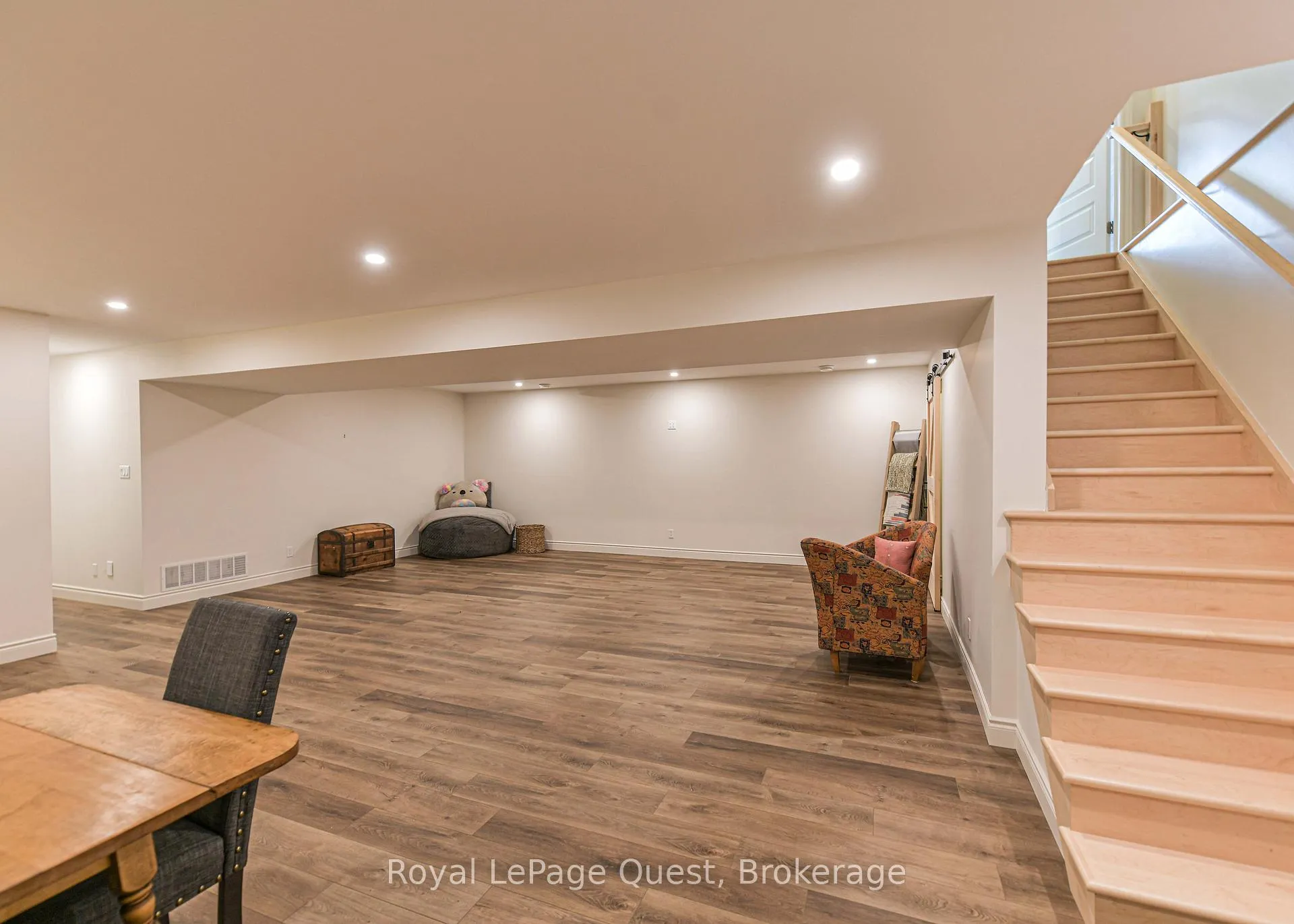 Photo 30 of 2044 Marchmont Road, Severn, Marchmont — HOMEH