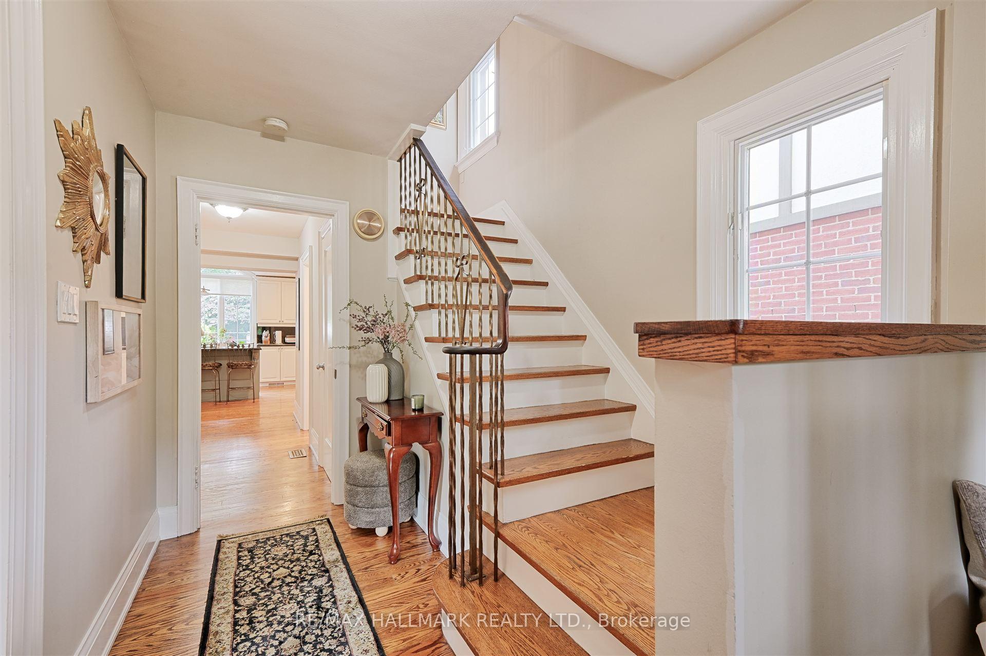 Photo 4 of 4 Rykert Crescent, Toronto, Leaside — HOMEH