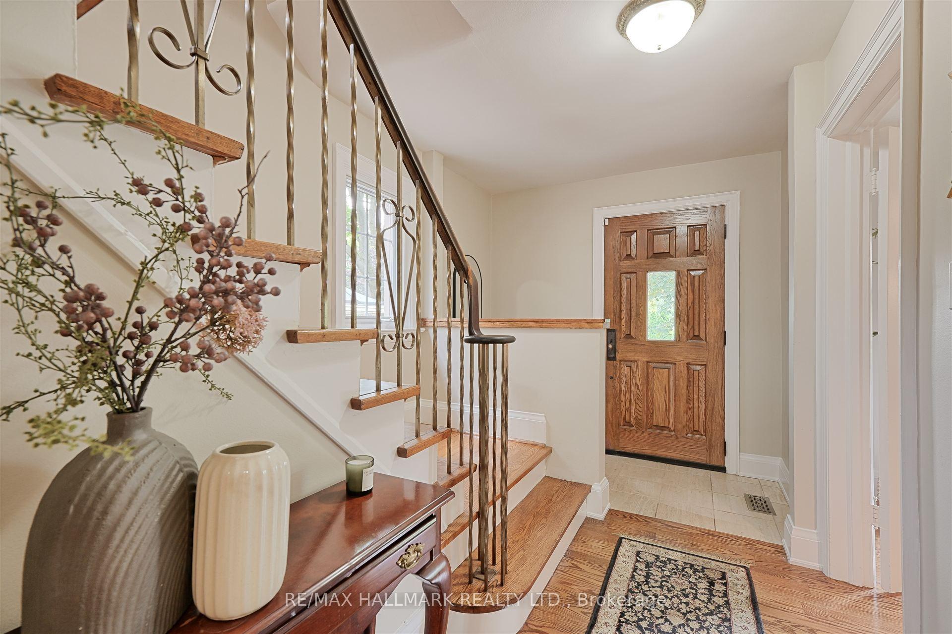 Photo 5 of 4 Rykert Crescent, Toronto, Leaside — HOMEH