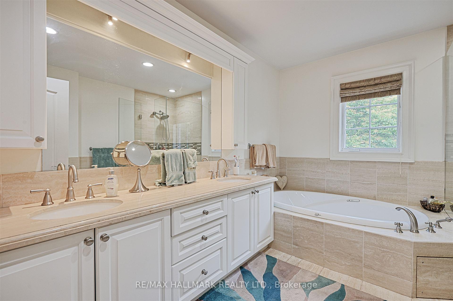 Photo 23 of 4 Rykert Crescent, Toronto, Leaside — HOMEH