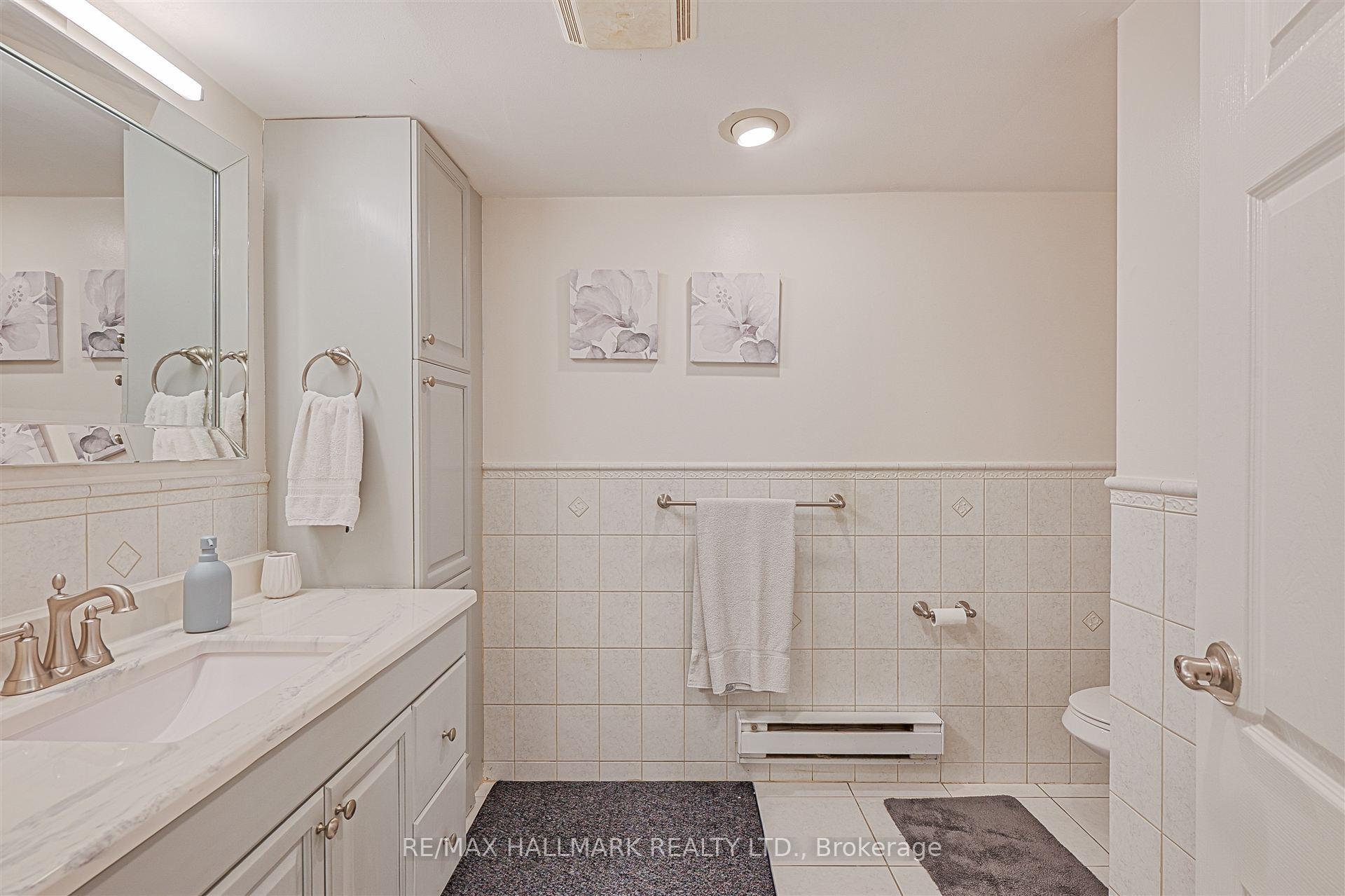 Photo 33 of 4 Rykert Crescent, Toronto, Leaside — HOMEH