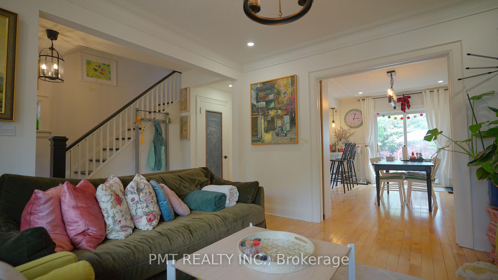 Photo 2 of 581 Soudan Avenue, Toronto, Mount Pleasant East — HOMEH