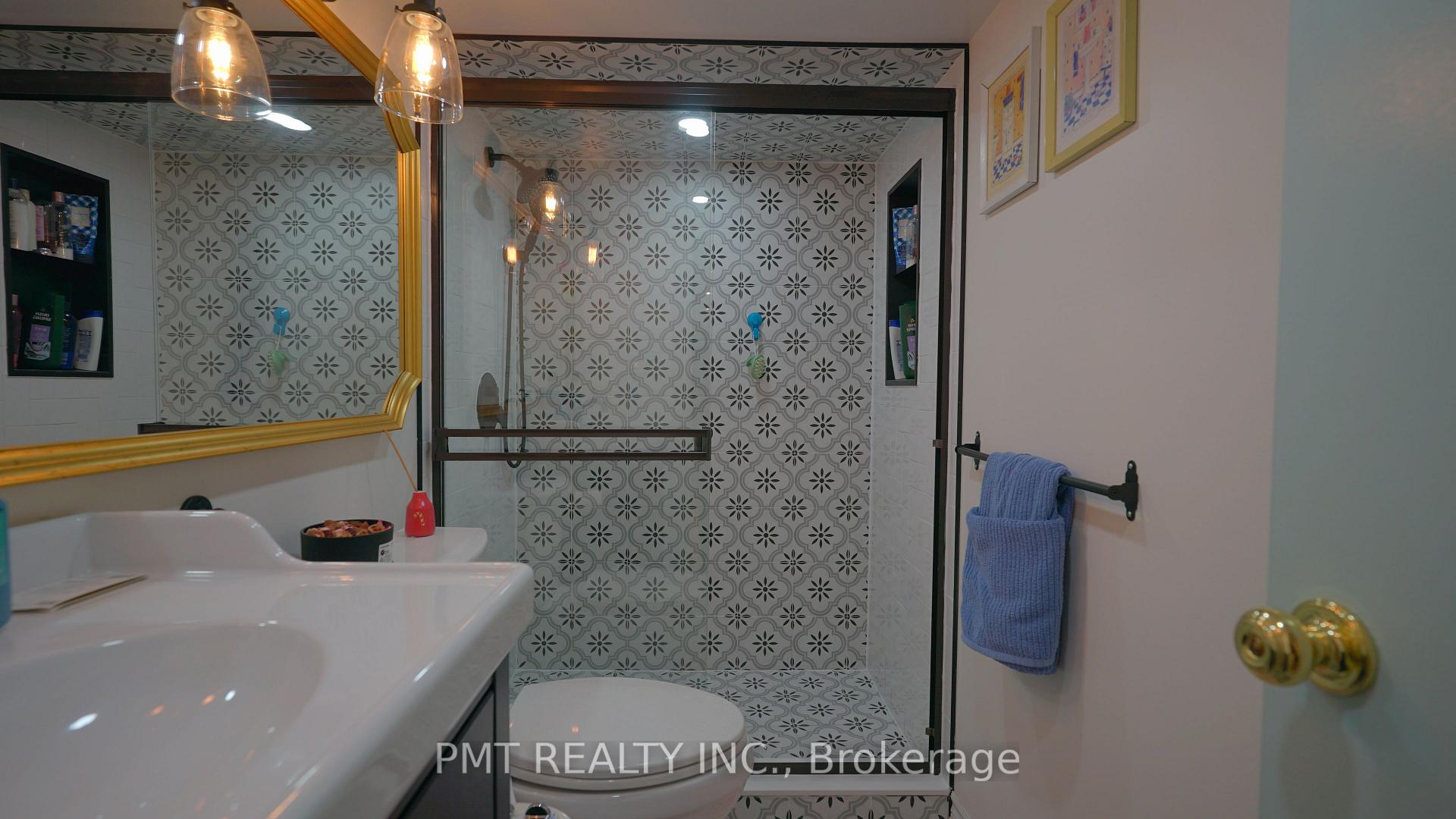Photo 24 of 581 Soudan Avenue, Toronto, Mount Pleasant East — HOMEH