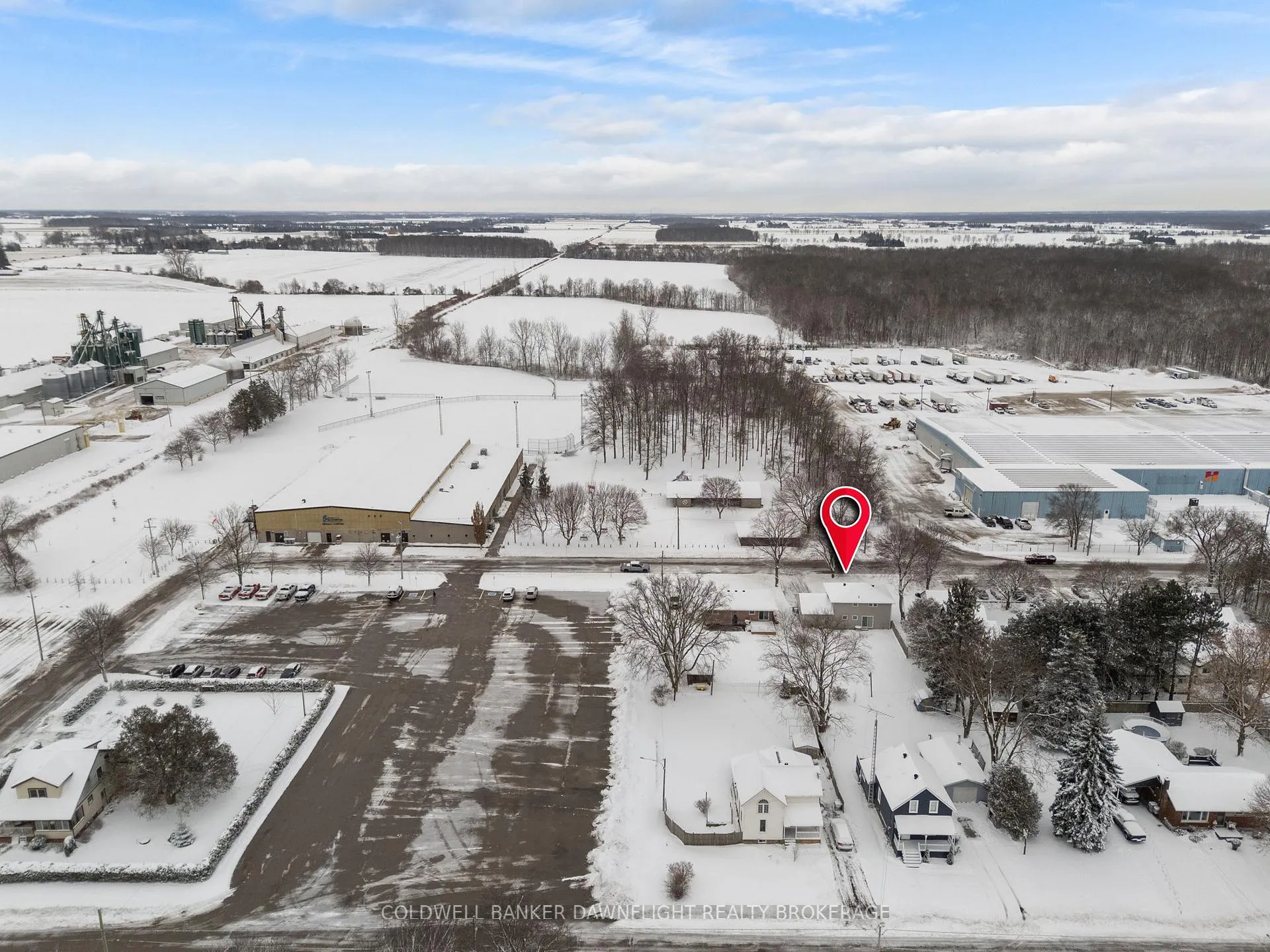 Photo 6 of 164 Oxford Street W, Bluewater, Hensall — HOMEH