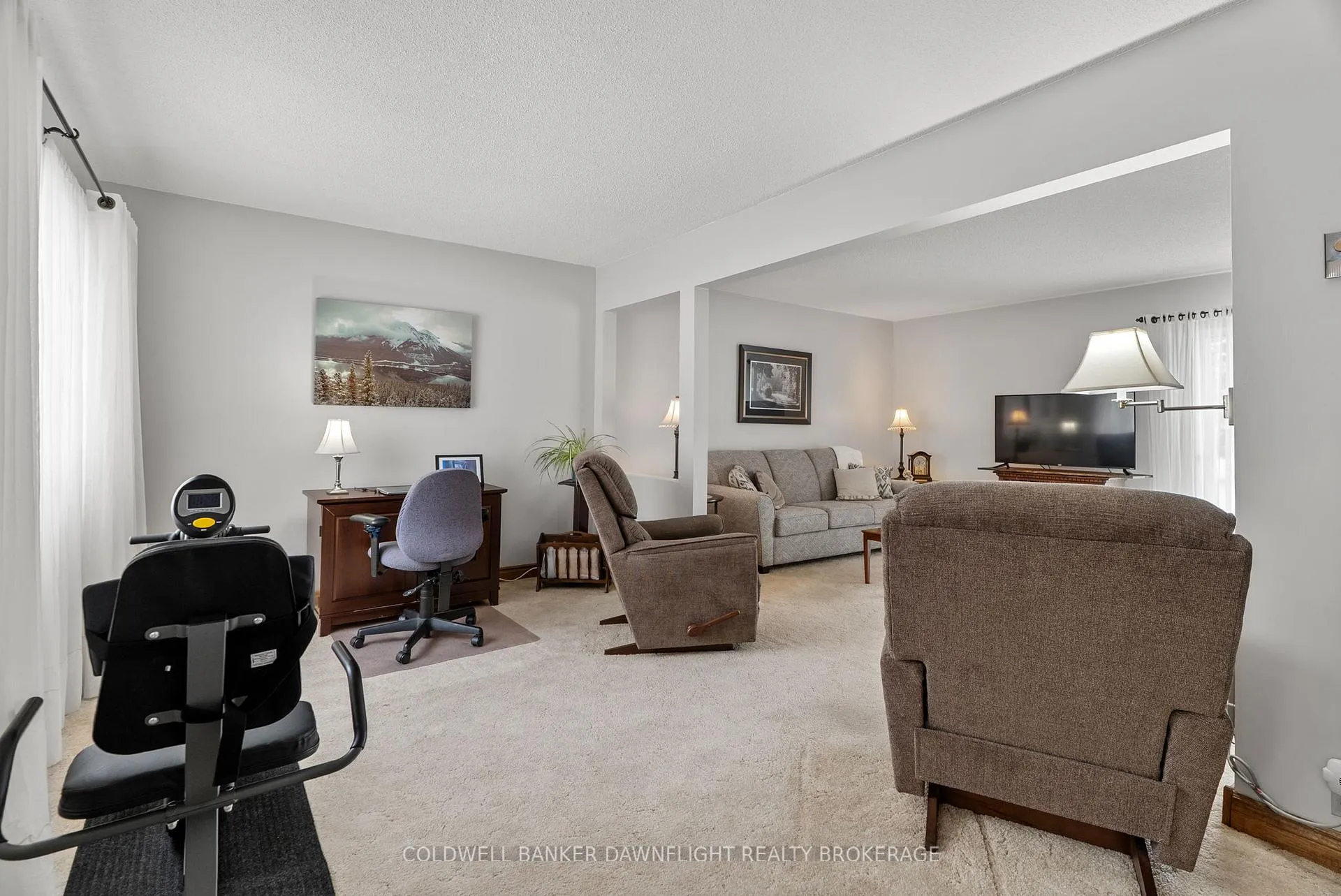 Photo 9 of 164 Oxford Street W, Bluewater, Hensall — HOMEH