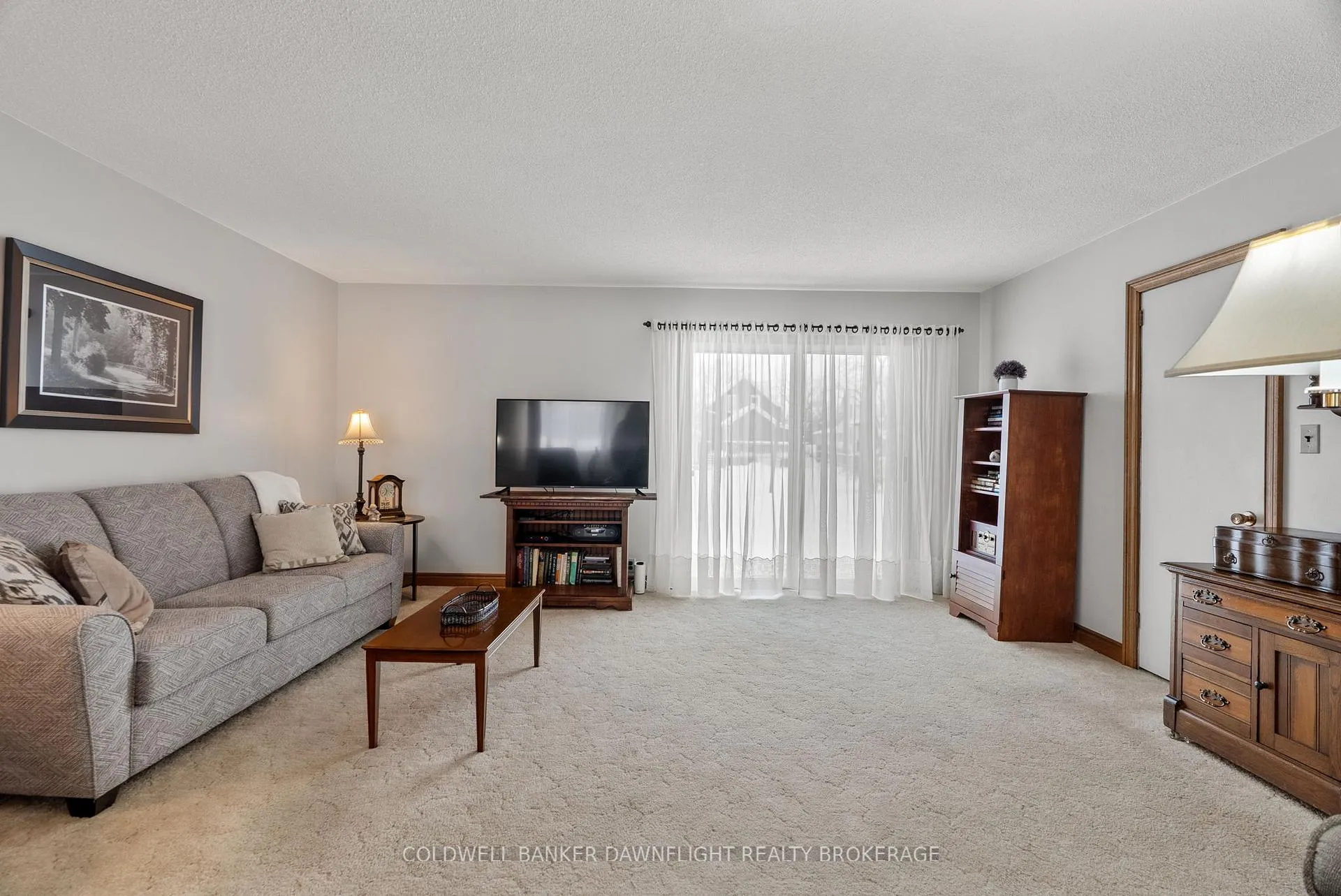 Photo 12 of 164 Oxford Street W, Bluewater, Hensall — HOMEH