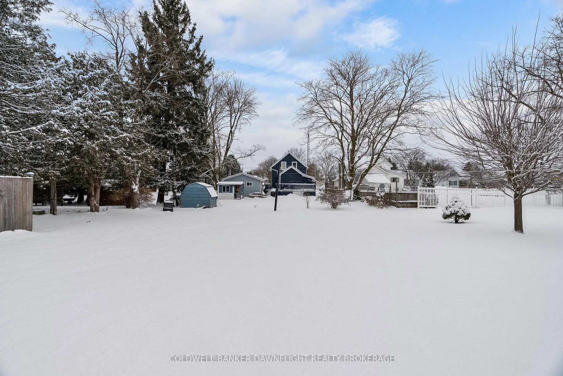 Photo 40 of 164 Oxford Street W, Bluewater, Hensall — HOMEH