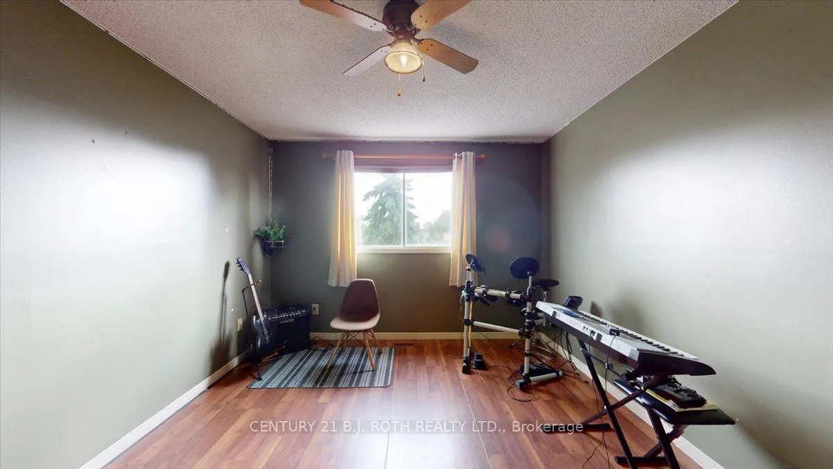 Photo 30 of 995 Linden Street, Innisfil, Rural Innisfil — HOMEH