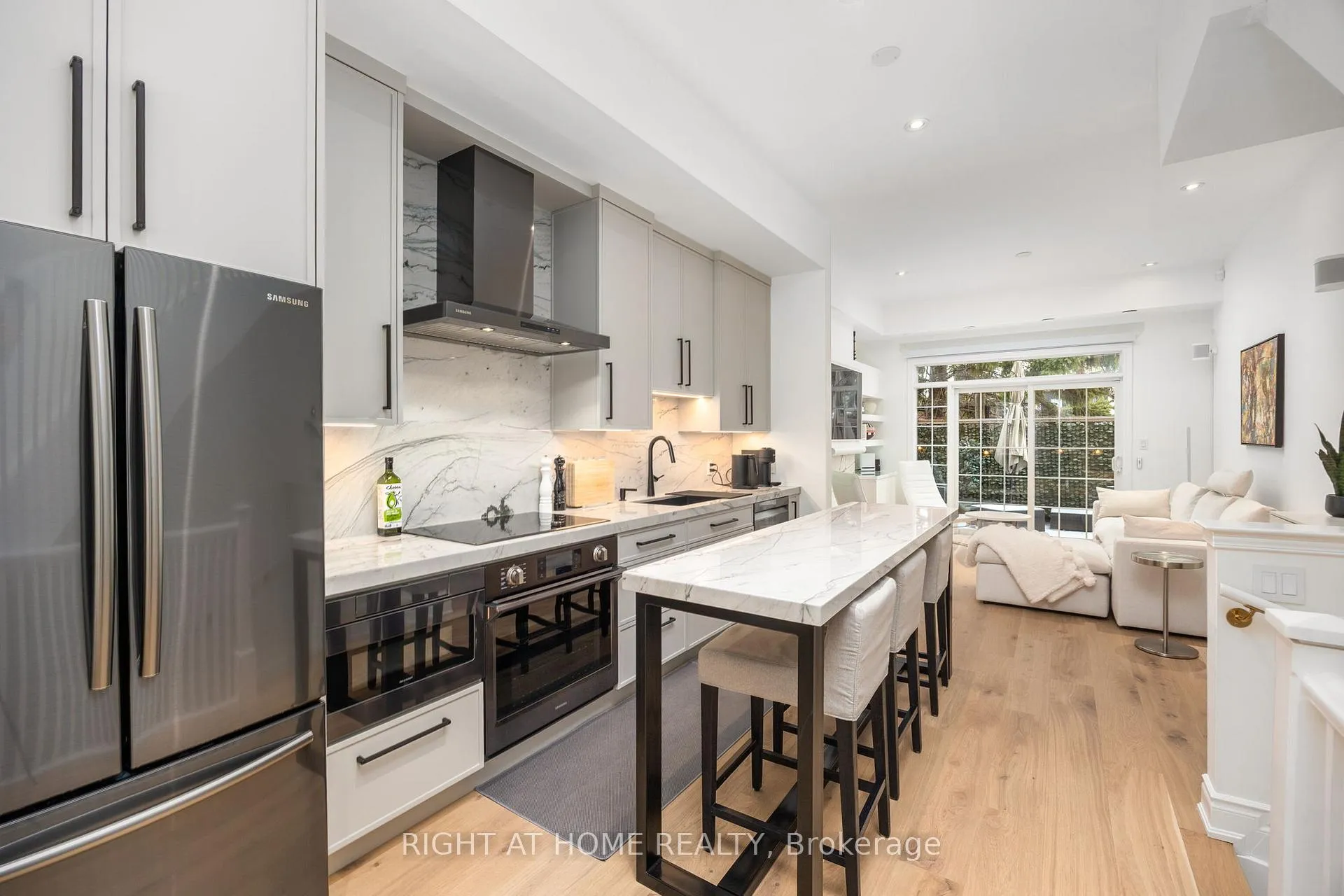 Photo 8 of 1011 Dundas Street E, Toronto, South Riverdale — HOMEH