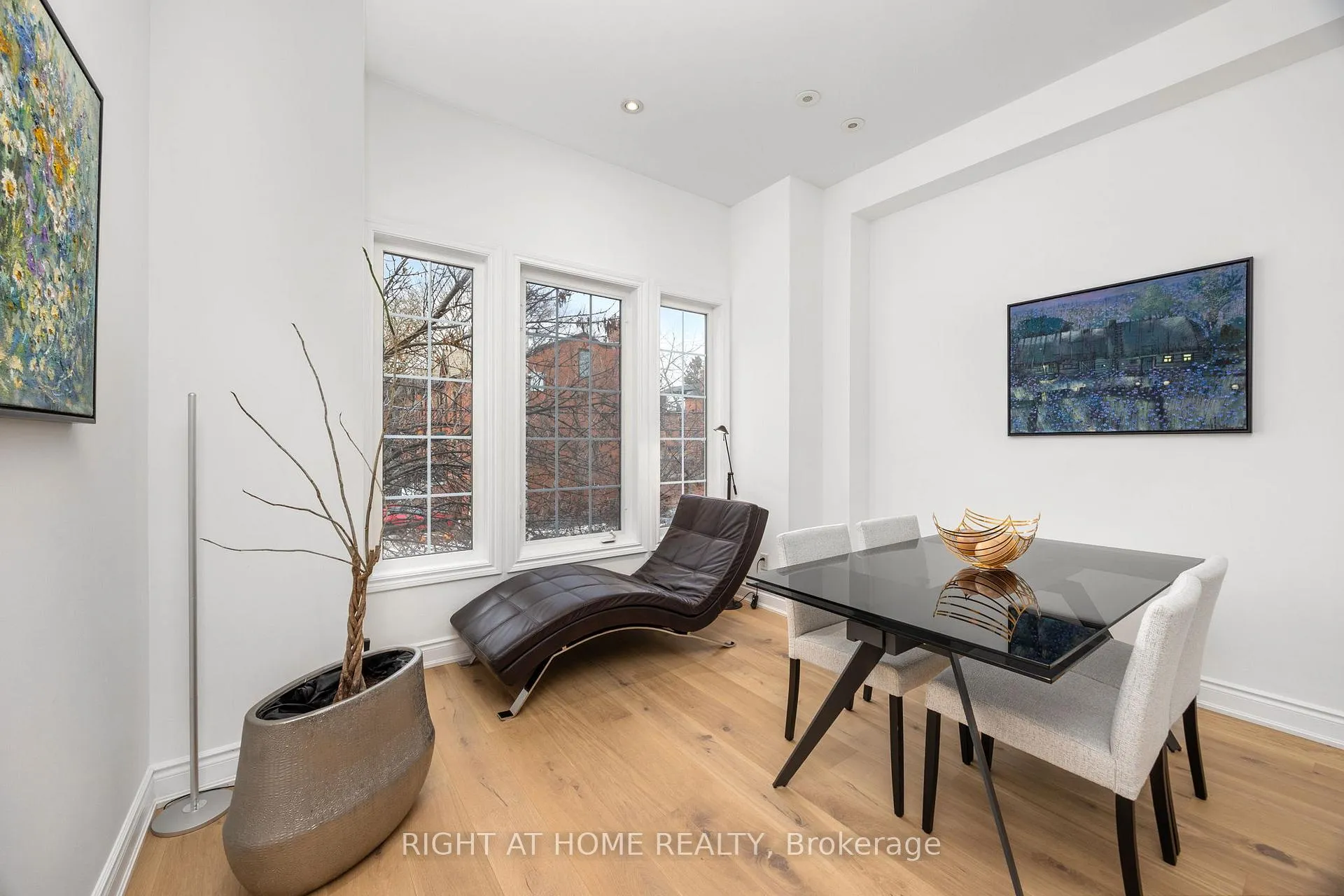 Photo 9 of 1011 Dundas Street E, Toronto, South Riverdale — HOMEH