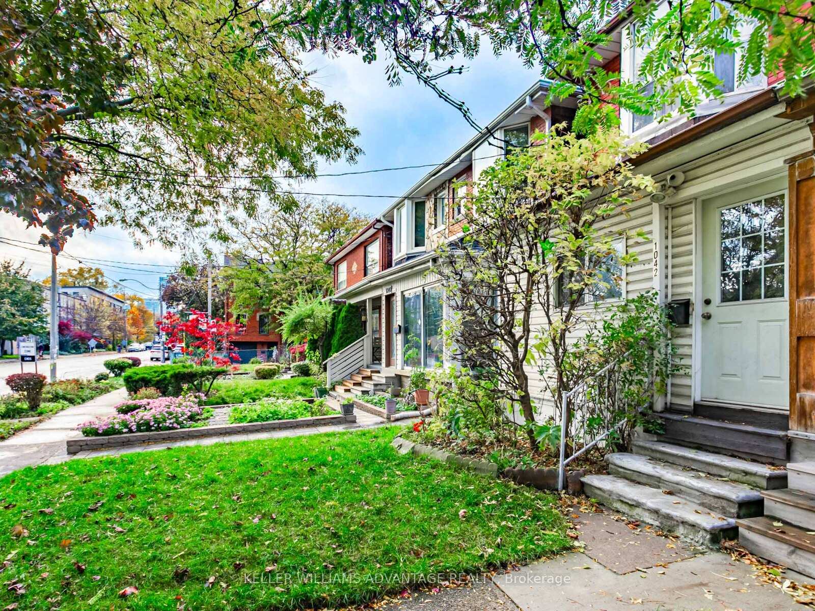 Photo 3 of 1042 Dundas Street E, Toronto, South Riverdale — HOMEH