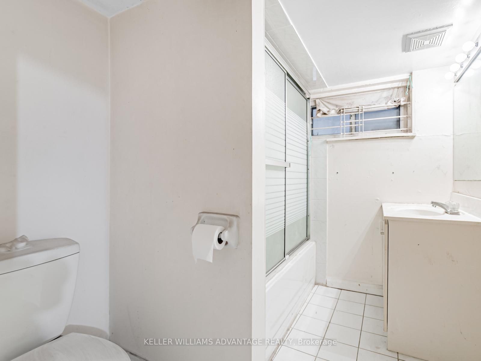 Photo 12 of 1042 Dundas Street E, Toronto, South Riverdale — HOMEH