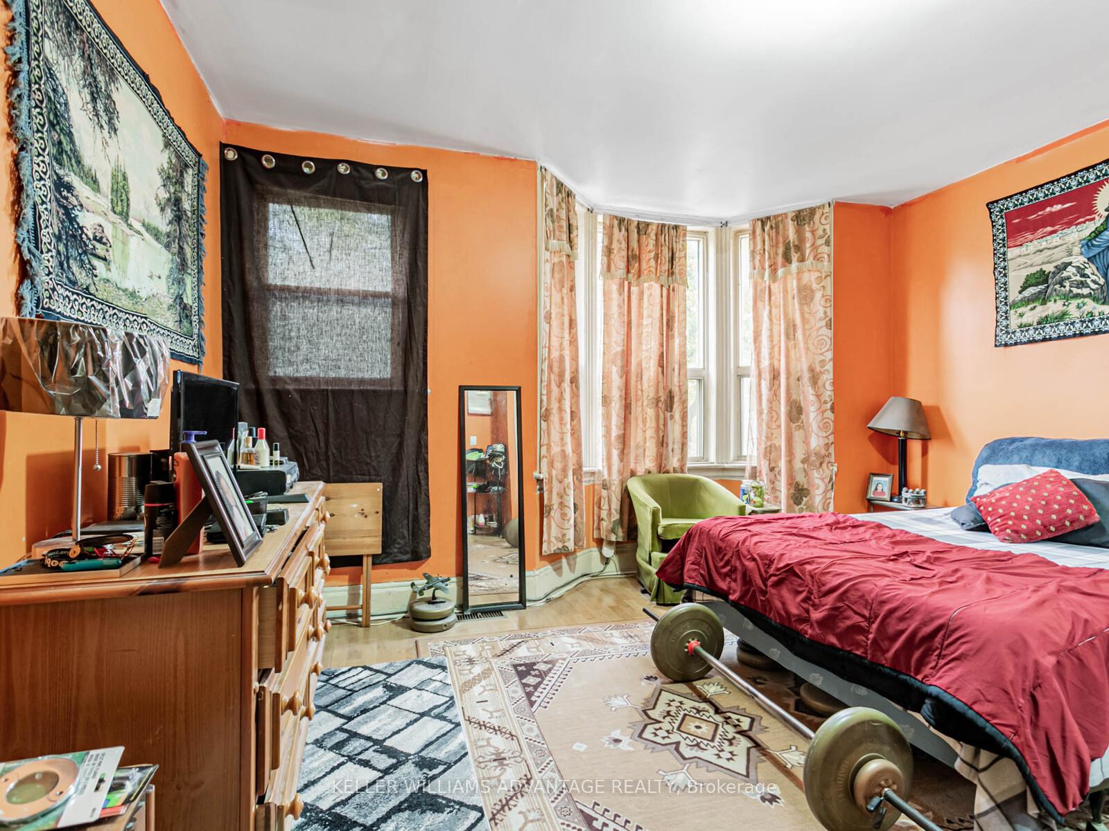Photo 18 of 1042 Dundas Street E, Toronto, South Riverdale — HOMEH
