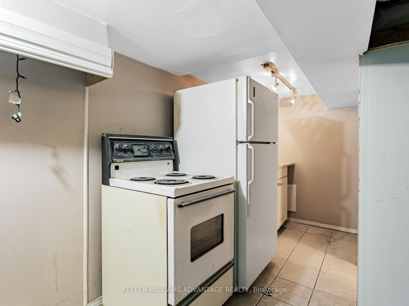 Photo 28 of 1042 Dundas Street E, Toronto, South Riverdale — HOMEH