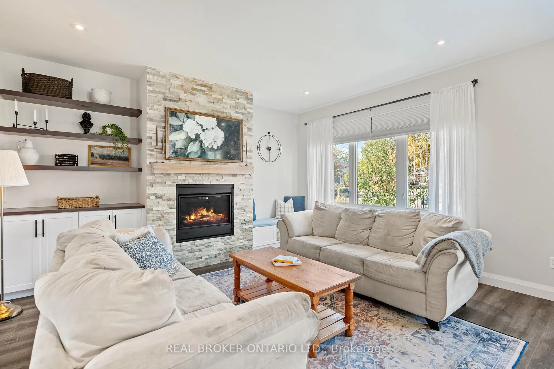 Photo 10 of 92 Ivy Crescent, Thorold, Confederation Heights — HOMEH