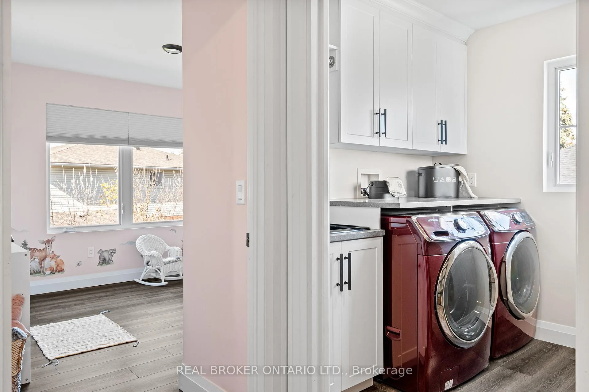 Photo 23 of 92 Ivy Crescent, Thorold, Confederation Heights — HOMEH