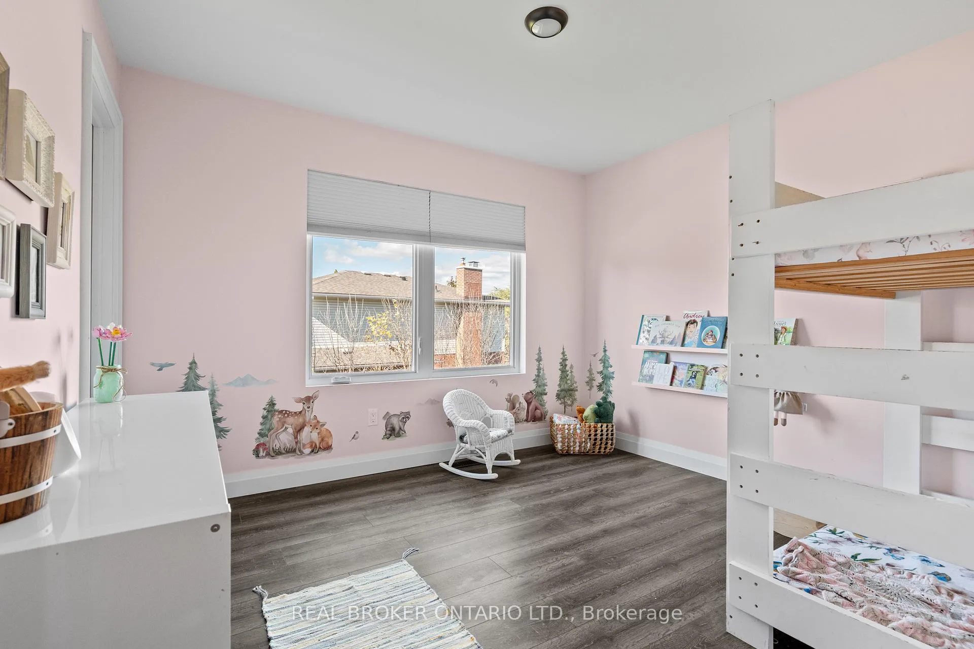 Photo 25 of 92 Ivy Crescent, Thorold, Confederation Heights — HOMEH