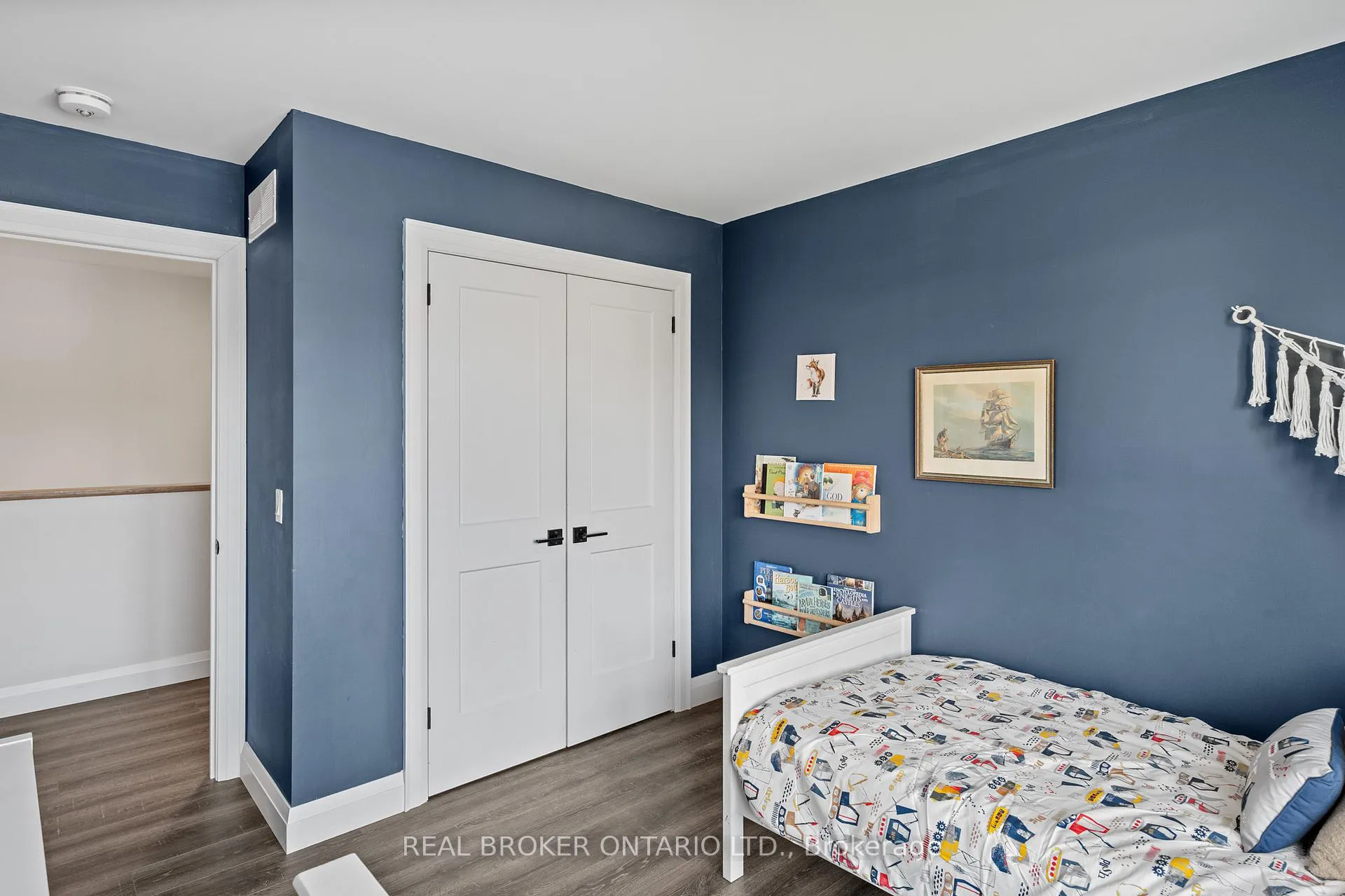 Photo 30 of 92 Ivy Crescent, Thorold, Confederation Heights — HOMEH