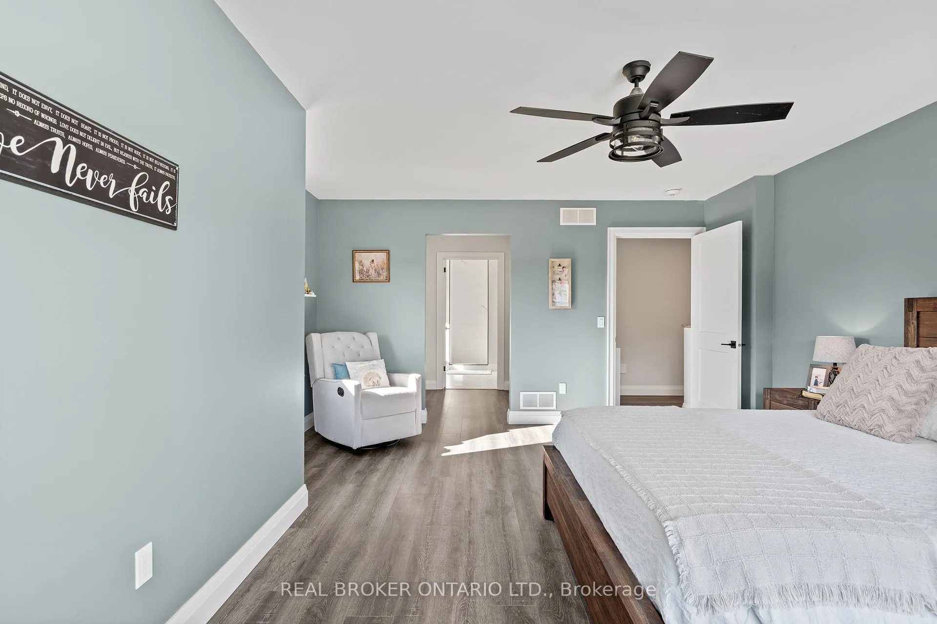 Photo 33 of 92 Ivy Crescent, Thorold, Confederation Heights — HOMEH