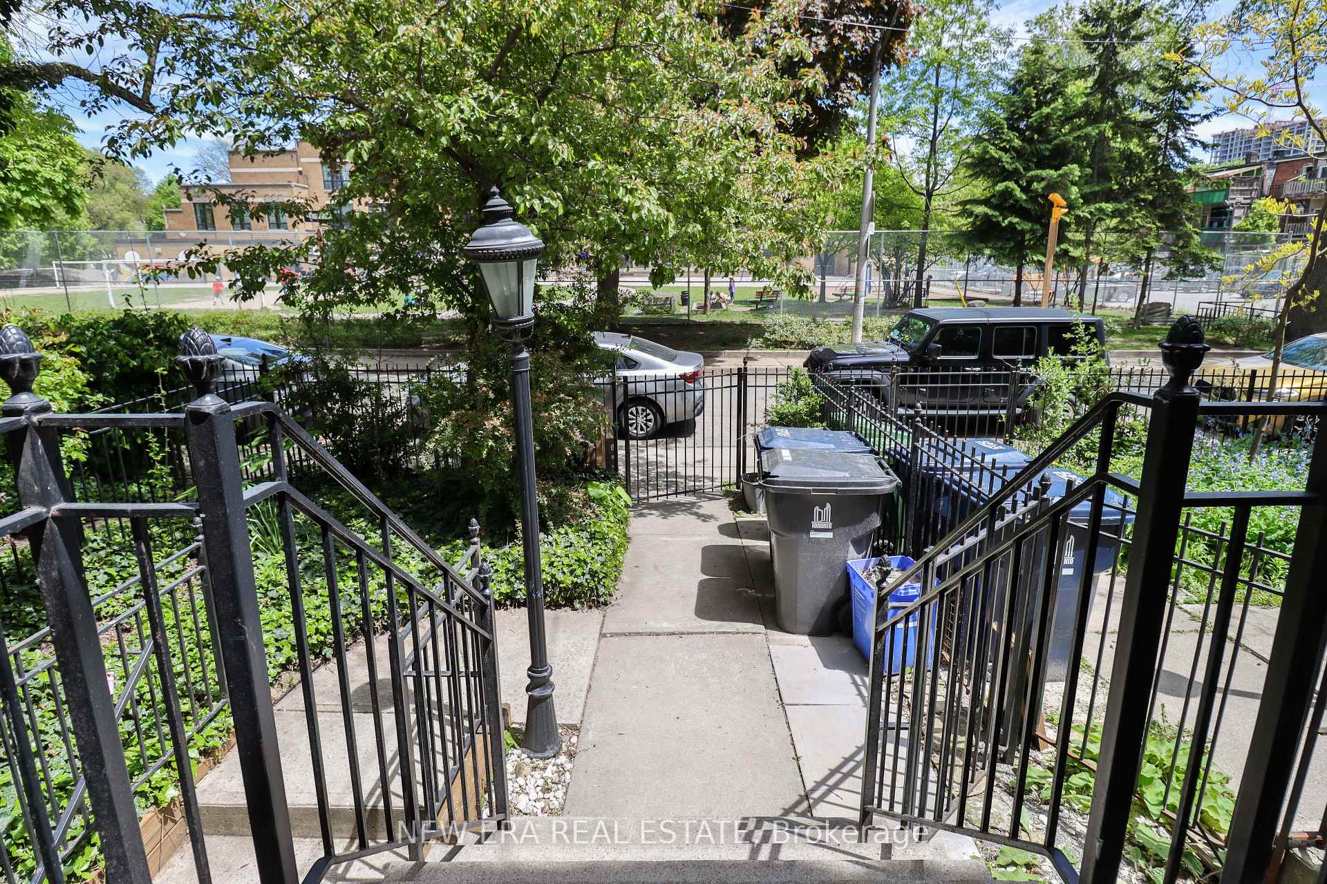 Photo 27 of 242 George Street, Toronto, Moss Park — HOMEH