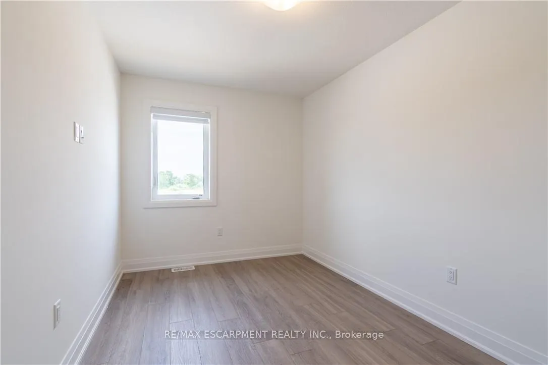 Photo 31 of 15 Raspberry Lane, Guelph, Grange Road — HOMEH