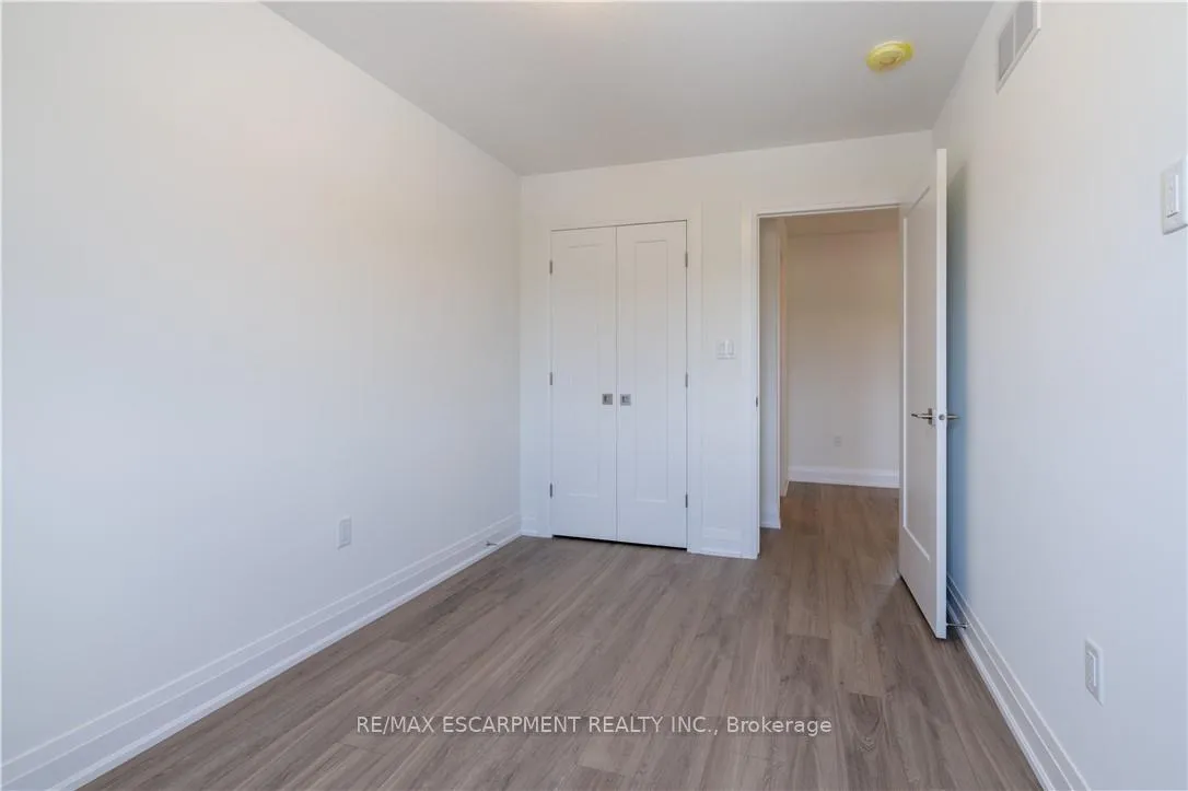 Photo 32 of 15 Raspberry Lane, Guelph, Grange Road — HOMEH